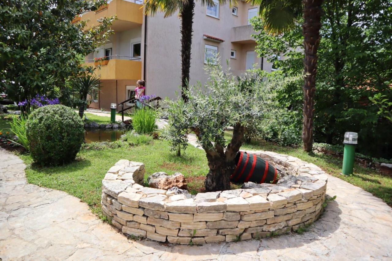 Apartman Marica โอปาติยา ภายนอก รูปภาพ
